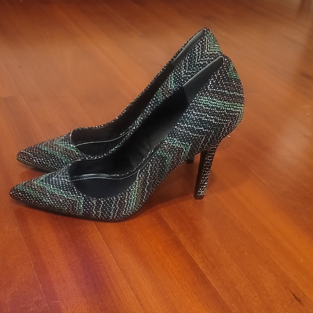 Charles by Charles David Black and Green Chevron Heels - Picture 3 of 6